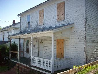 308 N Madison St, Staunton, VA 24401 