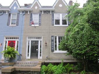 3335 W Franklin St, Richmond, VA 23221 