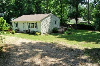 6423 Oak Dr, Quinton, VA 23141 