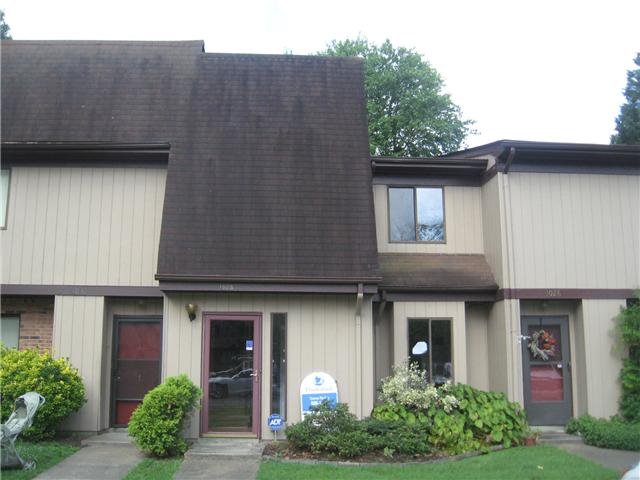 1028 N Green Dr, Newport News, VA 23602 