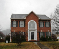 6001 Stonehouse Ln, Roanoke, VA 24019 