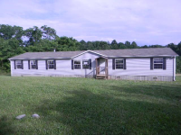 1700 Walnut Shell Dr, Vinton, VA 24179 