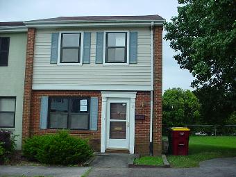 12 Jarrett Ct, Petersburg, VA 23803 