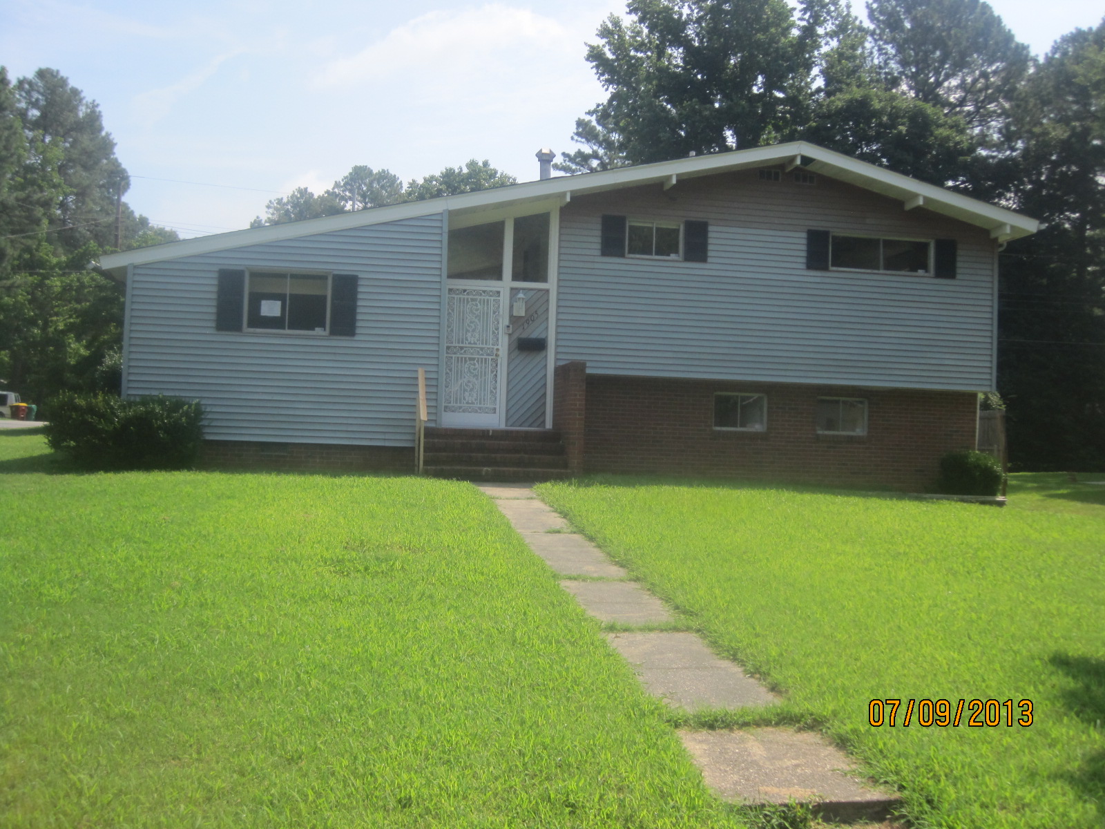 1905 Buckner St, Petersburg, VA 23805 