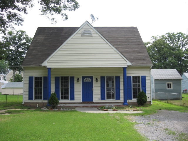 6703 W Davista Ave, Henrico, VA 23228 