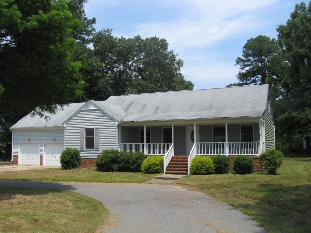 3021 The Point Dr, Lanexa, VA 23089 