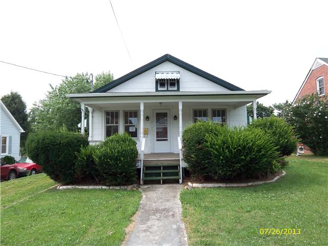 1015 Woodland Ave, Winchester, VA 22601 