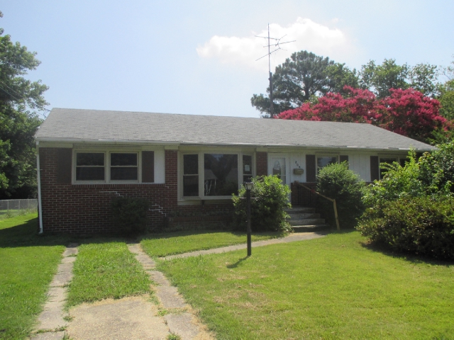 206 Lynnhaven Drive, Hampton, VA 23666 