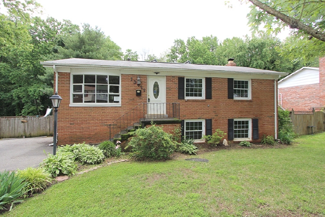 13611 Kingsman Road, Woodbridge, VA 22193 