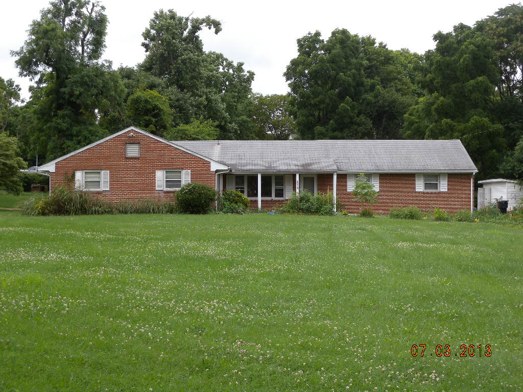 5316 Nelms Ln, Roanoke, VA 24012 