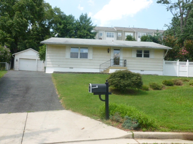 912 Wingfield Road, Woodbridge, VA 22191 