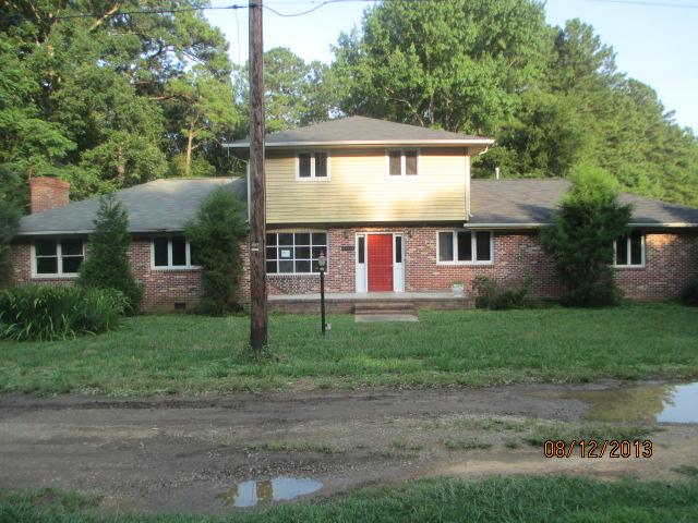 21413 Green Acres Ln, Mc Kenney, VA 23872 