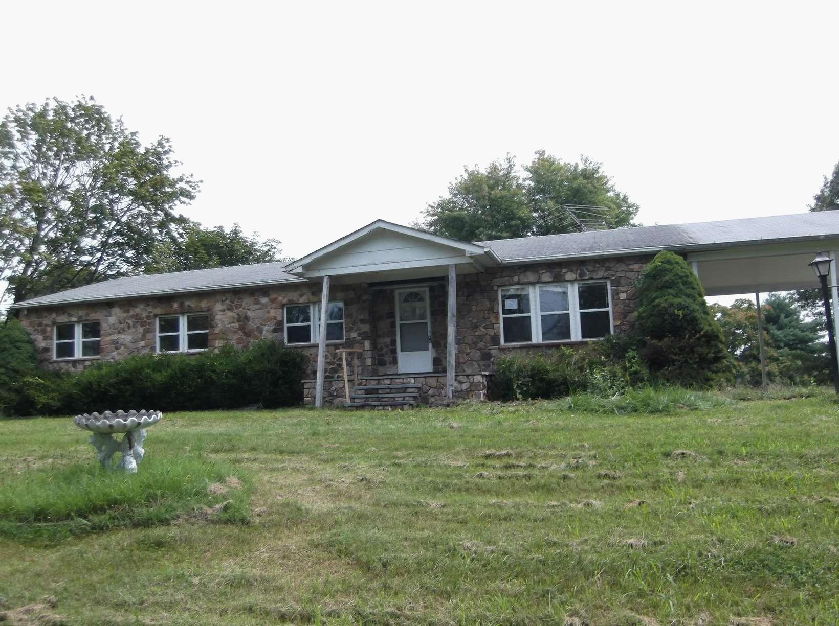 2090 Cedar Grove Rd, Winchester, VA 22603 