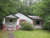 19811 Piedmont Avenue, South Chesterfield, VA 23834 