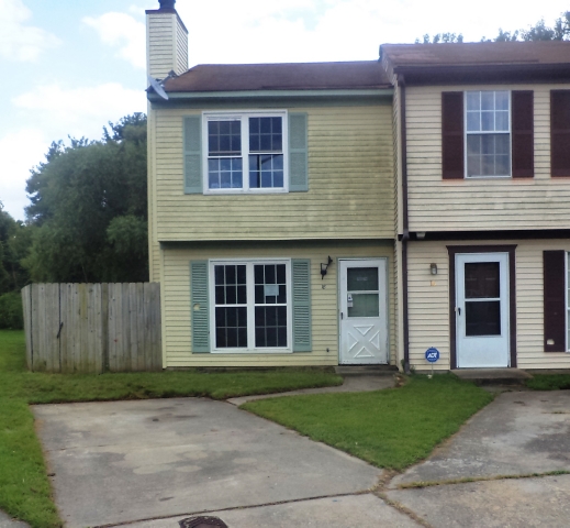 18 Peachtree Ct, Portsmouth, VA 23703 