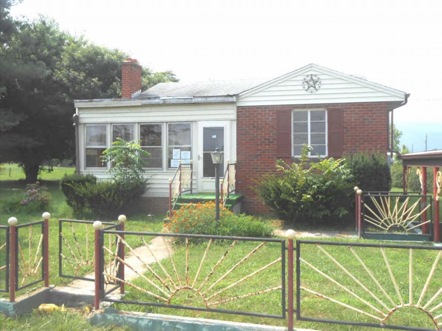 7213 E Point Road, Elkton, VA 22827 