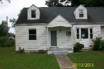 2913 Brentwood Cir, North Chesterfield, VA 23237 