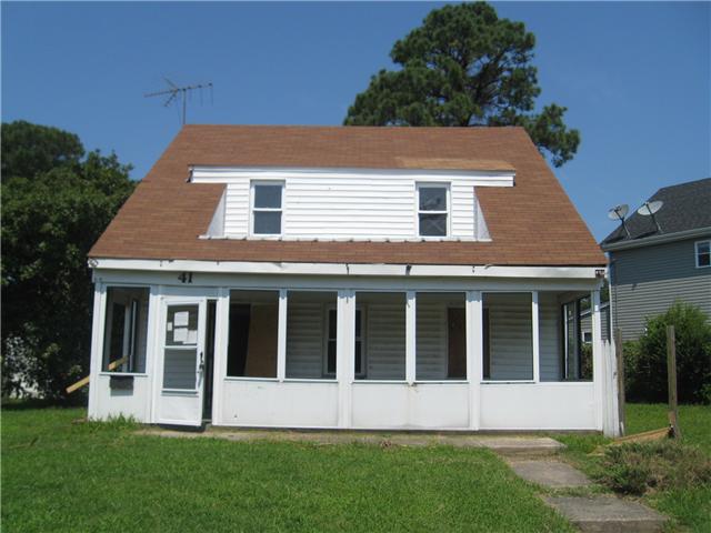 41 Aylwin Rd, Portsmouth, VA 23702 