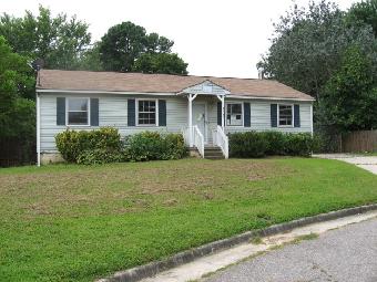 3701 Ivystone Ct, Hopewell, VA 23860 