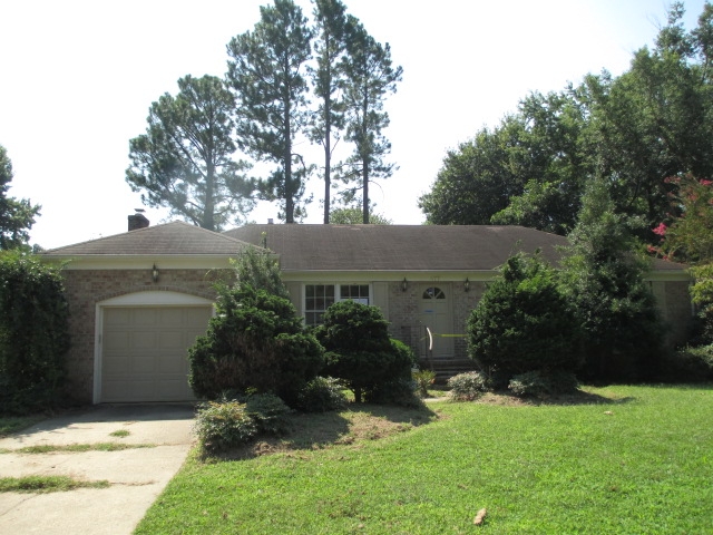 477 Dunmore Dr, Newport News, VA 23602 