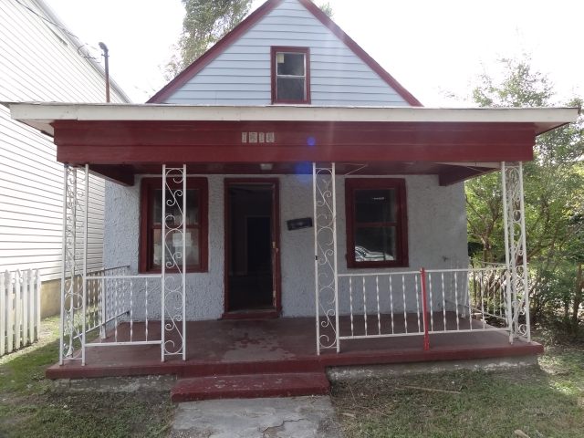 1818 Carswell St, Norfolk, VA 23504 