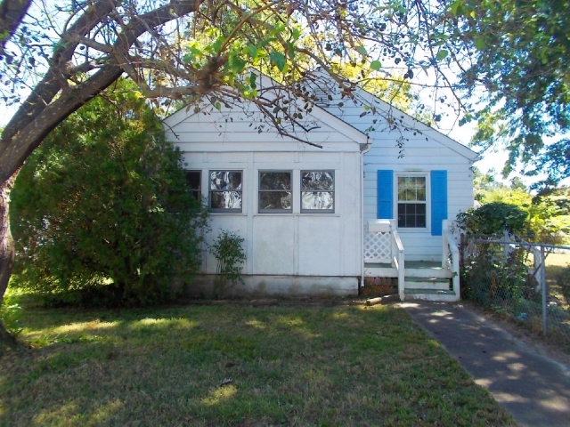 202 North Avenue, Newport News, VA 23601 