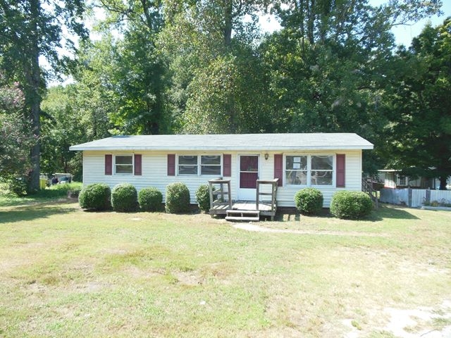 212 Sylvan Rd, Waverly, VA 23890 