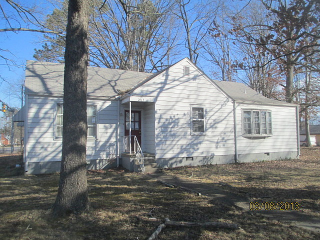 Gordon St, Hopewell, VA 23860 