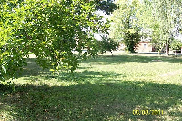 Howardsville, Stuarts Draft, VA 24477 