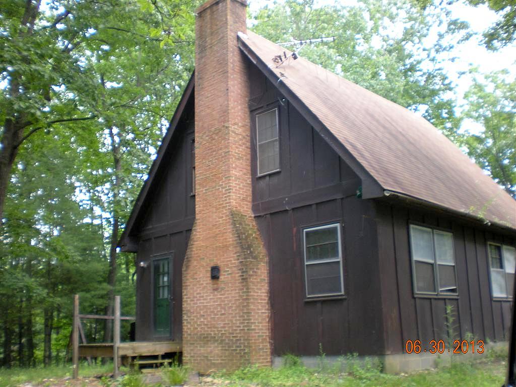 Deer, Greenville, VA 24440 