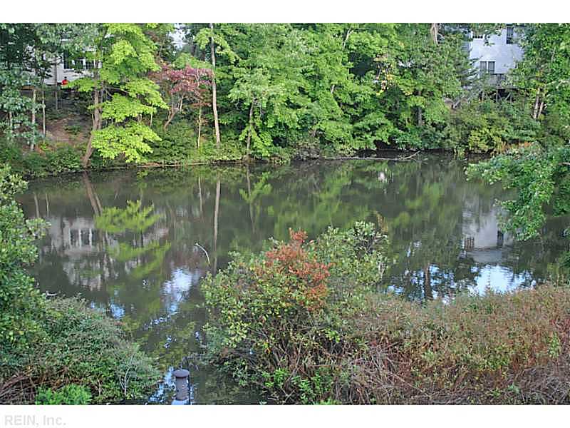 Pine Bluff, Newport News, VA 23602 