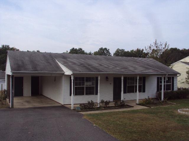 8010 Blossom Wood Ct, Fredericksburg, VA 22407 