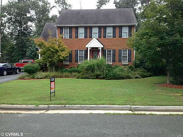 N Macon Ter, Ashland, VA 23005 