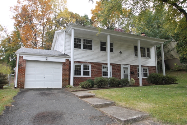 4715 Kilbane Rd, Woodbridge, VA 22193 