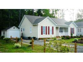 256 Pocahontas Road, Kilmarnock, VA 92533 