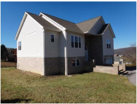 1701 Stratford View Dr, Blacksburg, VA 24060 