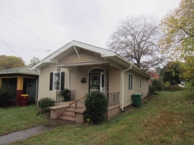 1212 Saint James St, Petersburg, VA 23803 