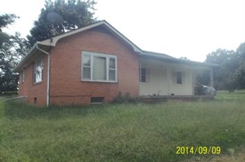 326 Pinewoods Rd, Quicksburg, VA 22847 