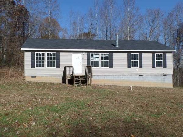 93 Ampthill Rd, Cartersville, VA 23027 