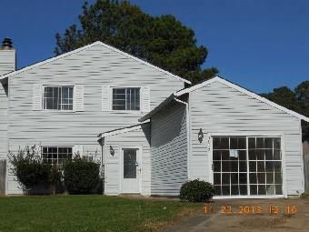 3812 Sugar Creek Cir, Portsmouth, VA 23703 