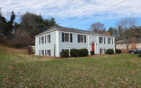 3627 Kentland Dr, Roanoke, VA 24018 