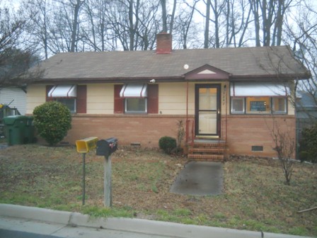 2207 Trenton St, Hopewell, VA 23860 