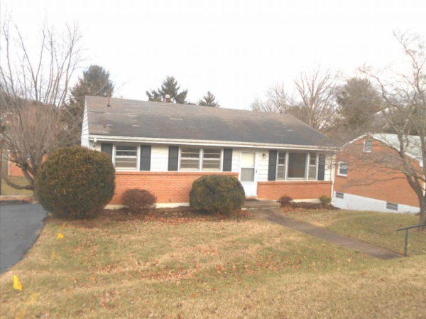 310 Thomas Street, Staunton, VA 24401 