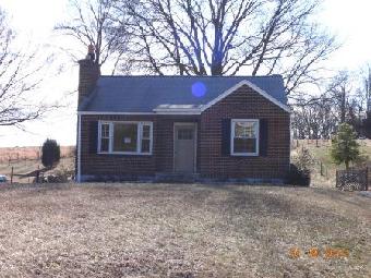 4921 Blacksburg Rd, Troutville, VA 24175 