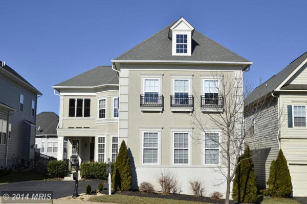 8376 TILLETT LOOP, Manassas, VA 20110 