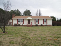 8946 Woods Edge Dr, Quinton, VA 23141 