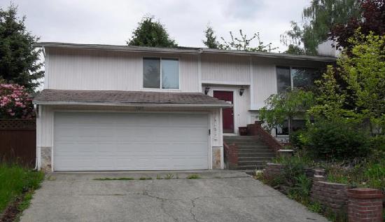 10910 156th Place Northeast, Redmond, WA 98052 