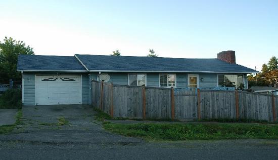 10263 37th Place Southwest, Seattle, WA 98146 