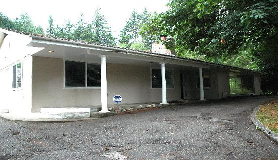 8909 86th Ave NW, Gig Harbor, WA 98332 