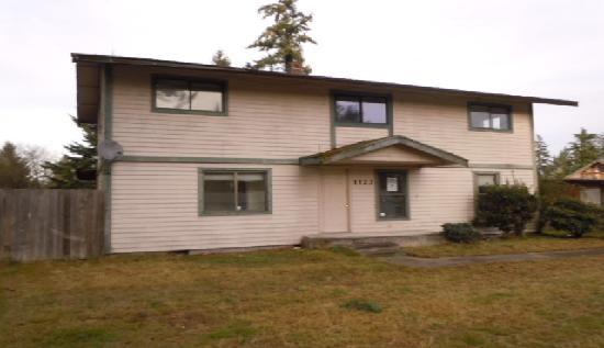 1123 Military Road East, Tacoma, WA 98445 